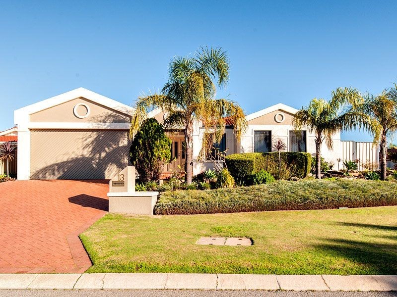 13 Trailridge Turn, Leeming WA 6149