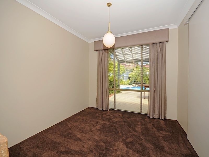 24 San Miguel Drive, Leeming WA 6149