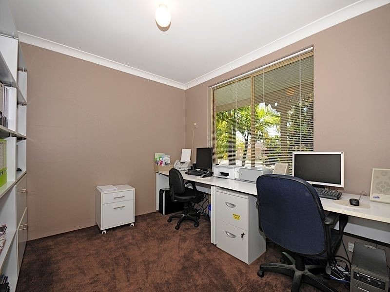 24 San Miguel Drive, Leeming WA 6149