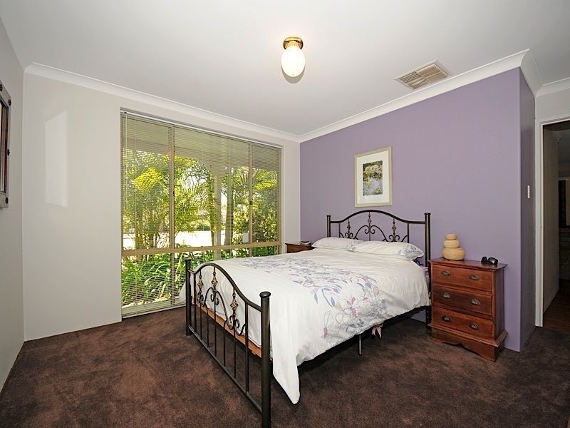 24 San Miguel Drive, Leeming WA 6149