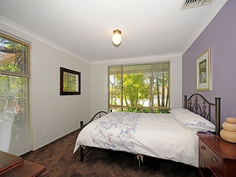 24 San Miguel Drive, Leeming WA 6149