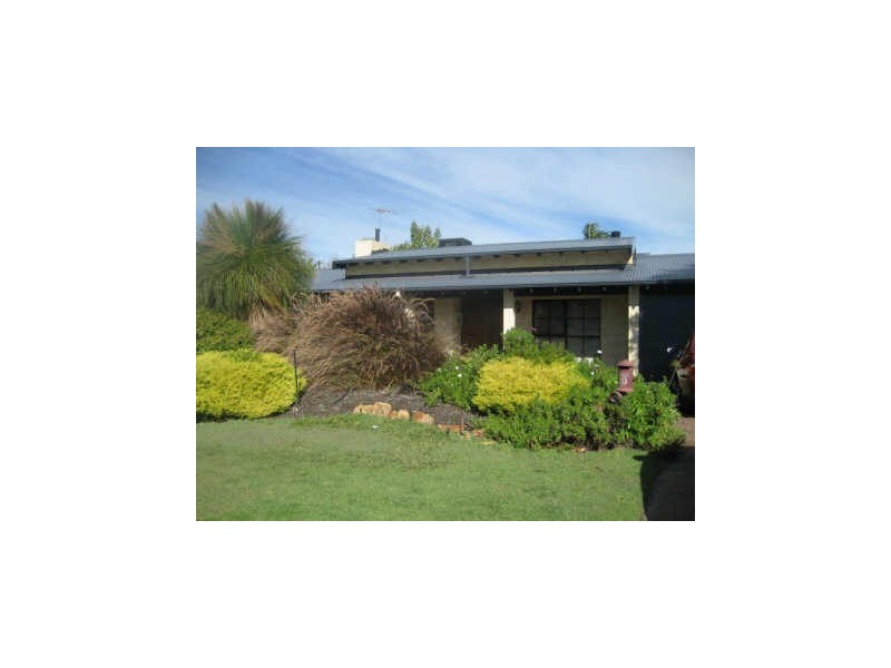 10 Gracechurch Crescent, Leeming WA 6149