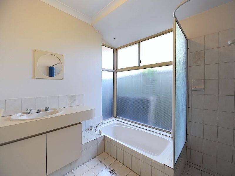 6 Shemels Court, Leeming WA 6149
