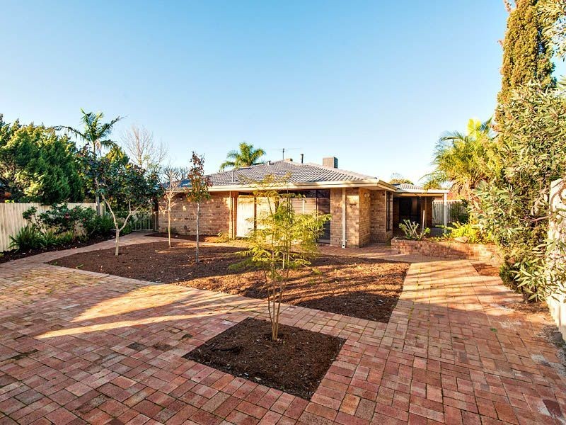 9 Ashby Court, Leeming WA 6149