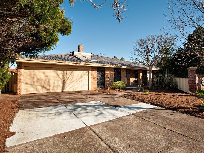 9 Ashby Court, Leeming WA 6149