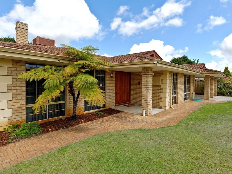 7 Casserly Drive, Leeming WA 6149