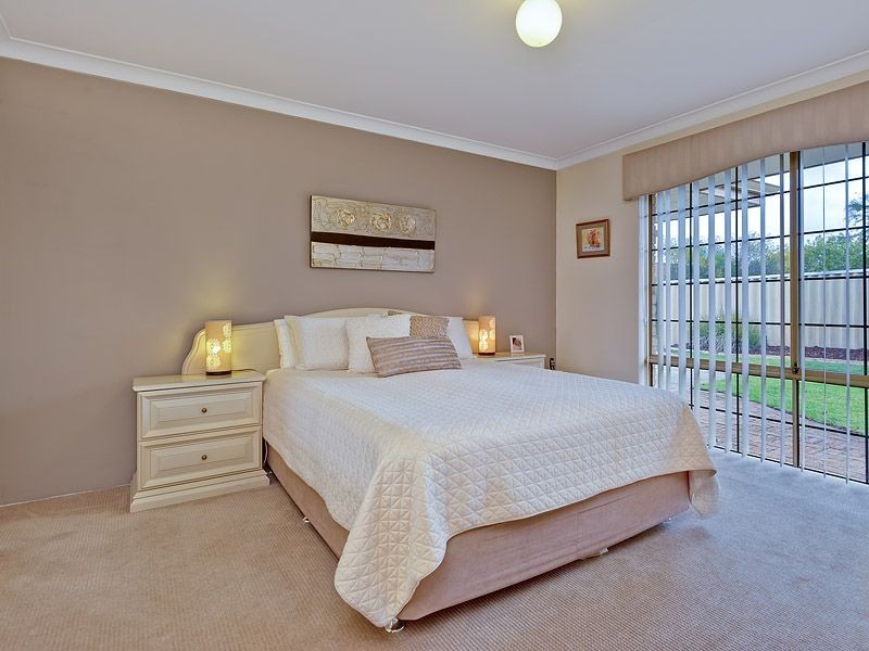 7 Casserly Drive, Leeming WA 6149