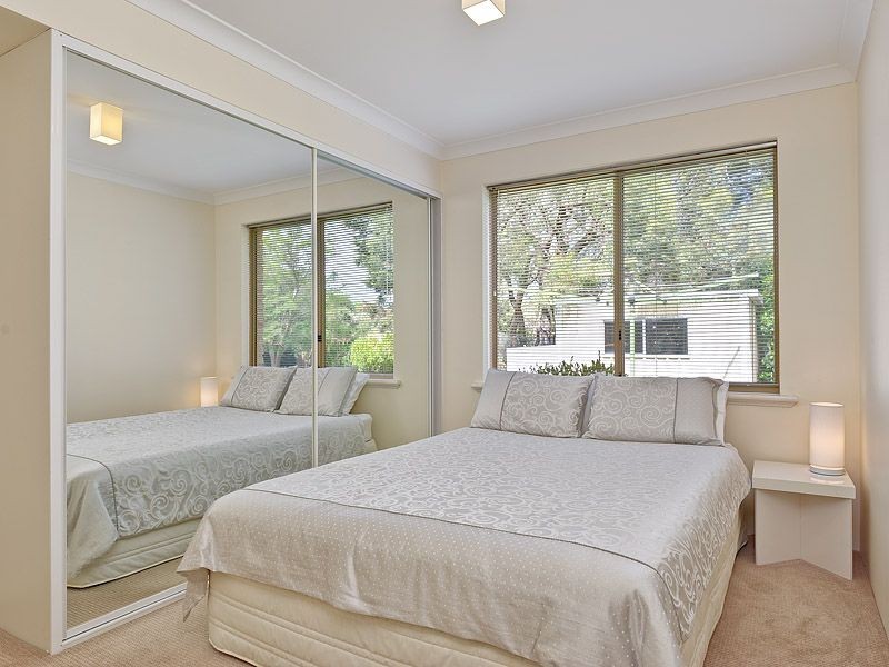 7 Casserly Drive, Leeming WA 6149