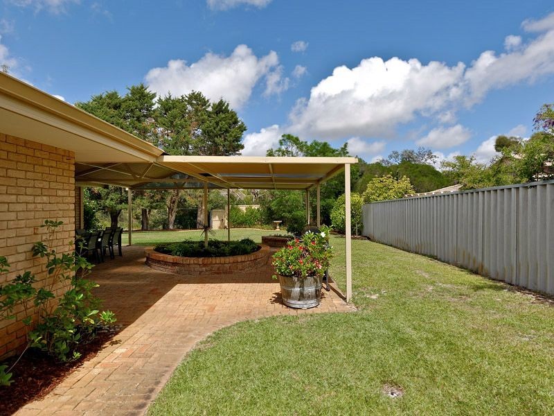 7 Casserly Drive, Leeming WA 6149