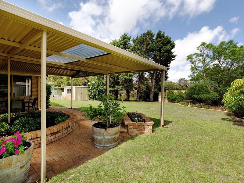 7 Casserly Drive, Leeming WA 6149