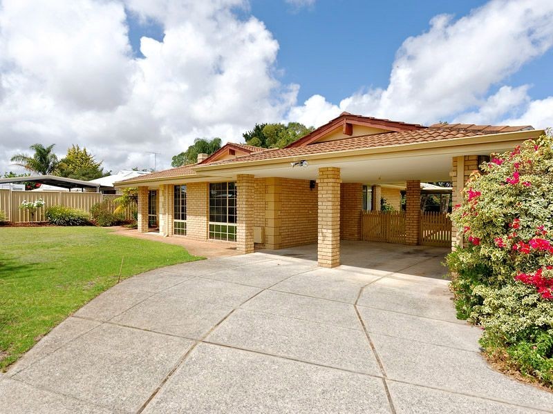 7 Casserly Drive, Leeming WA 6149