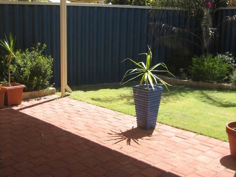 8 Linaria Way, Canning Vale WA 6155
