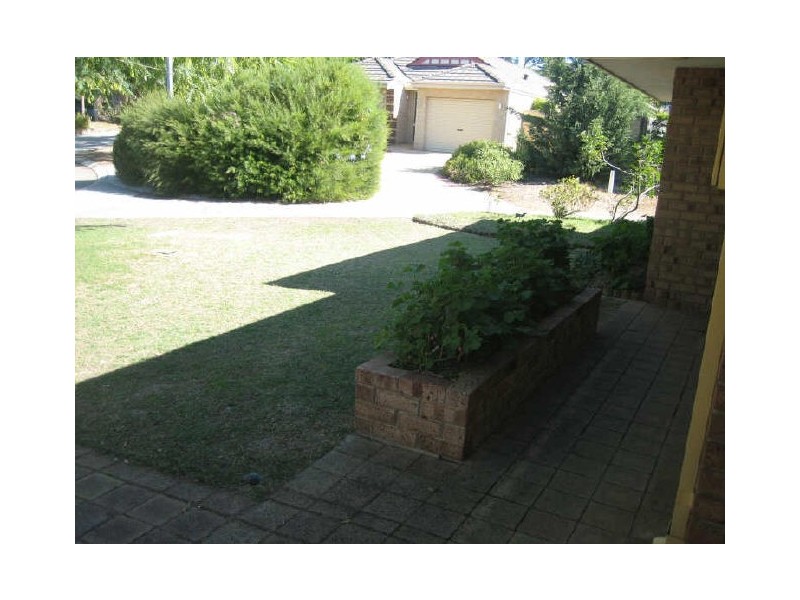 23 Stuart Court, Bateman WA 6150