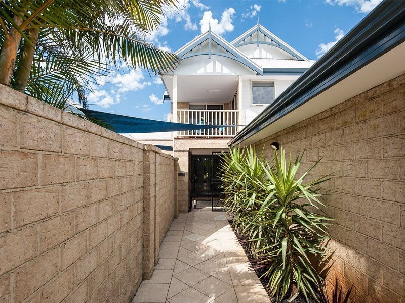 4 Carmody Court, Bull Creek WA 6149