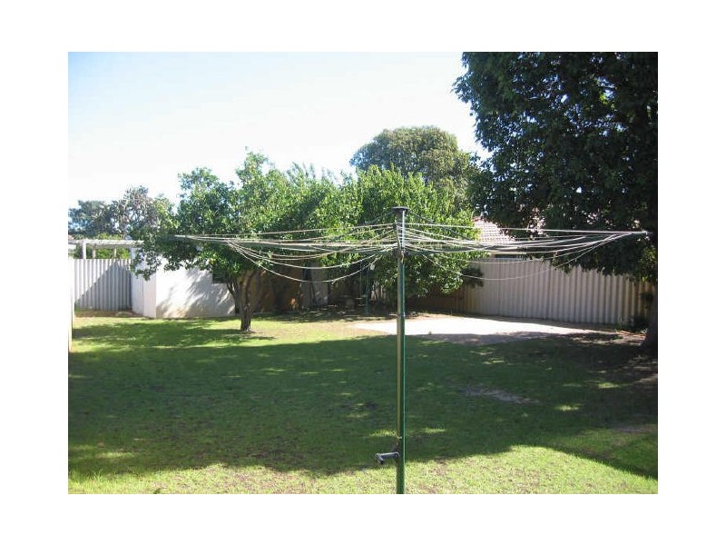 25 Wavel Avenue, Riverton WA 6148