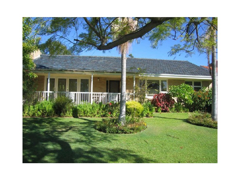 15 Roebuck Drive, Salter Point WA 6152