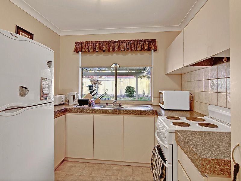 16a Hartfield Crescent, Leeming WA 6149
