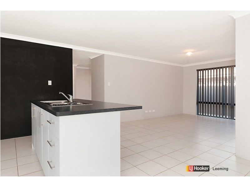 5 Frigate Place, Southern River WA 6110