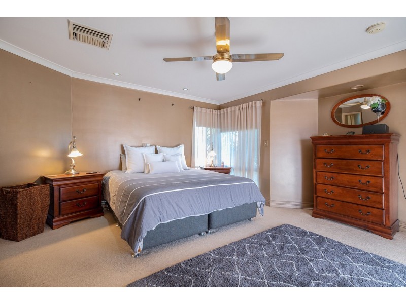 7 Demasson Rise, Leeming WA 6149