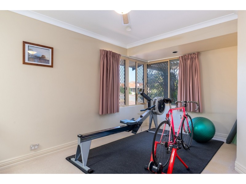 7 Demasson Rise, Leeming WA 6149