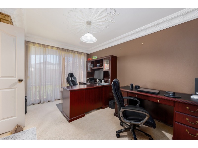 7 Demasson Rise, Leeming WA 6149