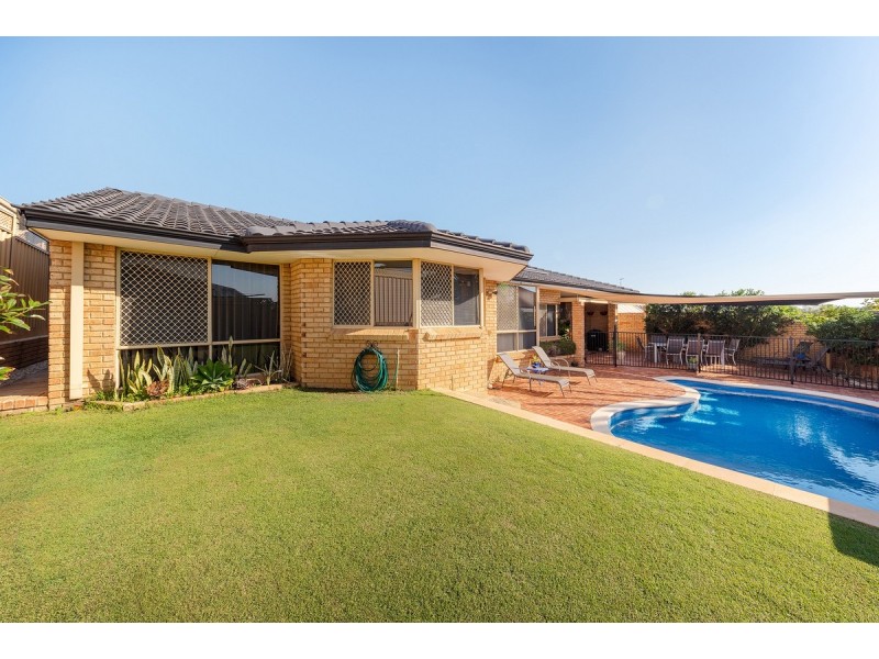 7 Demasson Rise, Leeming WA 6149
