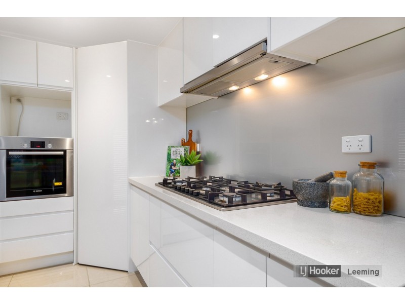 8 Krugger Place, Leeming WA 6149