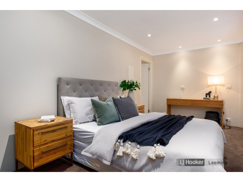 8 Krugger Place, Leeming WA 6149