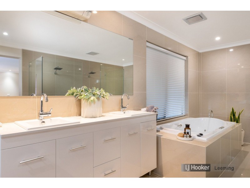 8 Krugger Place, Leeming WA 6149