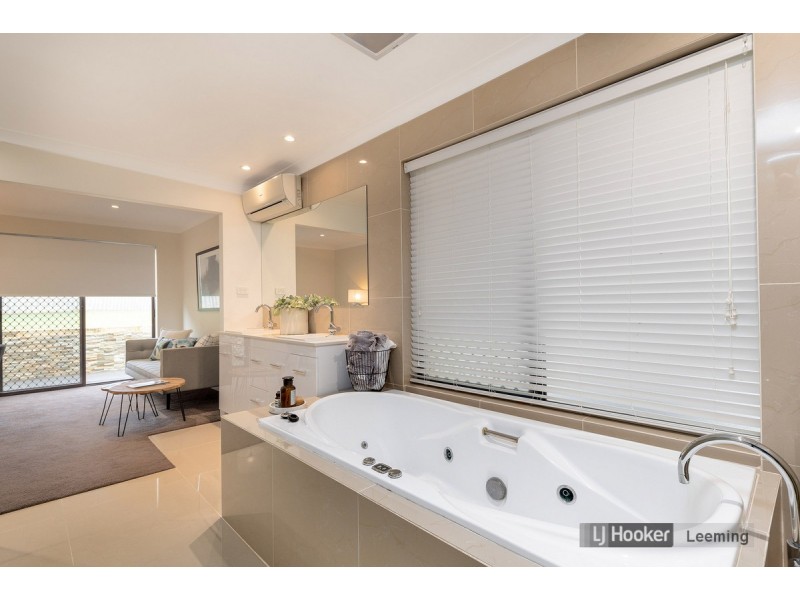 8 Krugger Place, Leeming WA 6149