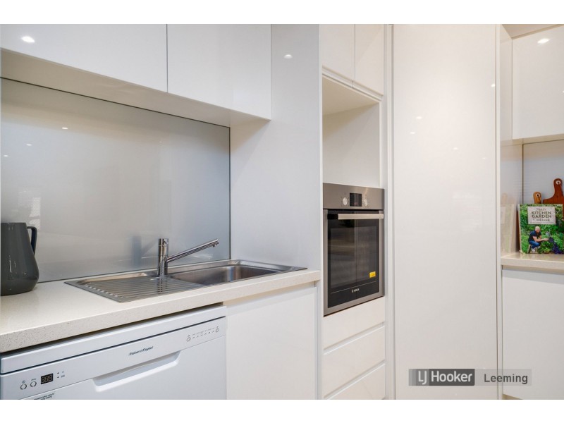 8 Krugger Place, Leeming WA 6149