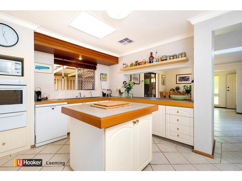 1A Bruce Court, Leeming WA 6149