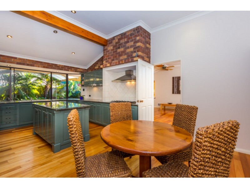 20 Hollingsworth Way, Leeming WA 6149