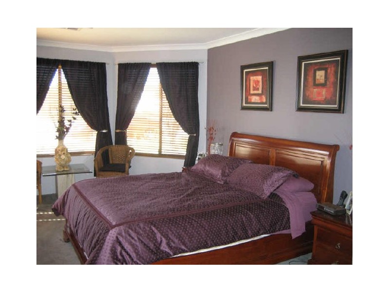 280 Tapper Road, Atwell WA 6164