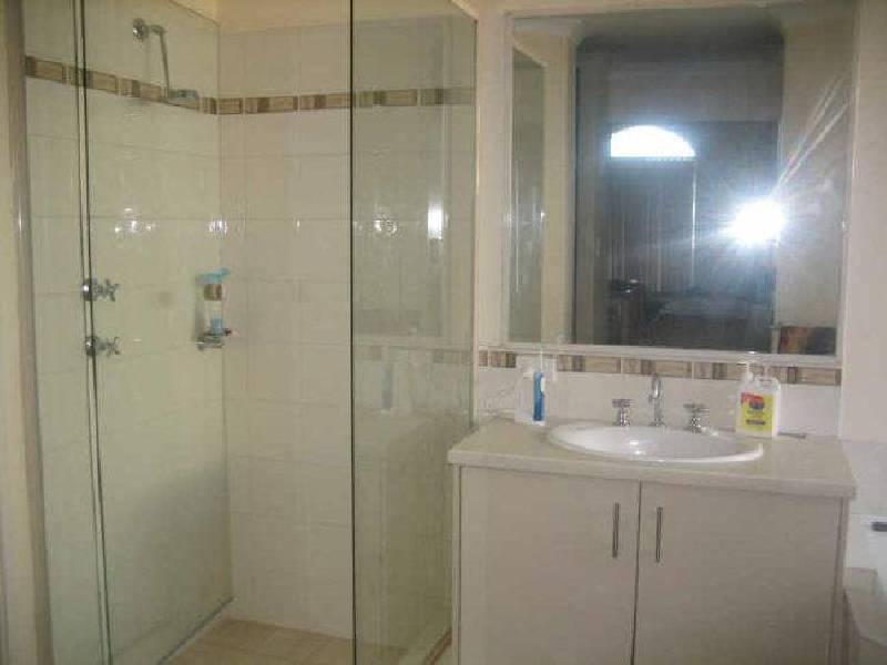 27 Lyon Road, Atwell WA 6164