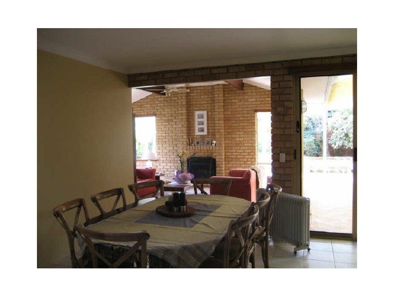 8 Giddens Court, North Lake WA 6163