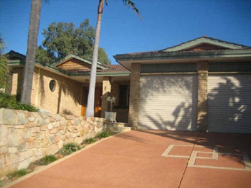 8 Giddens Court, North Lake WA 6163