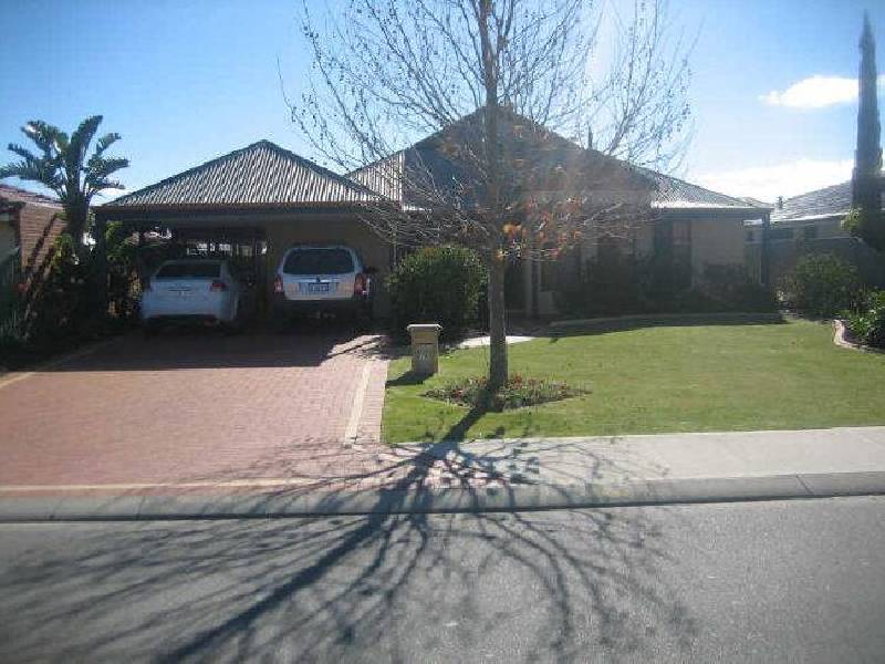 74 Folland Parade, Atwell WA 6164