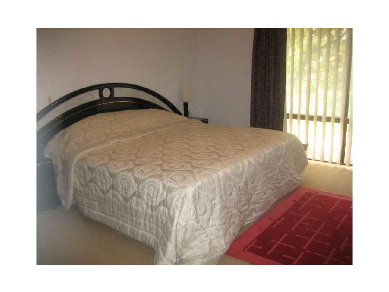 4 Meadowbank Terrace, South Lake WA 6164