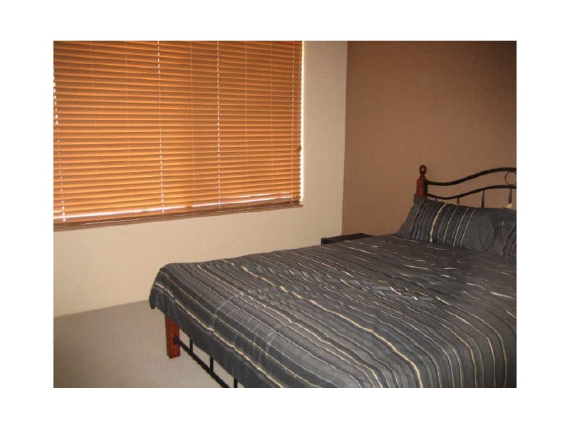2 Covington Loop, Success WA 6164