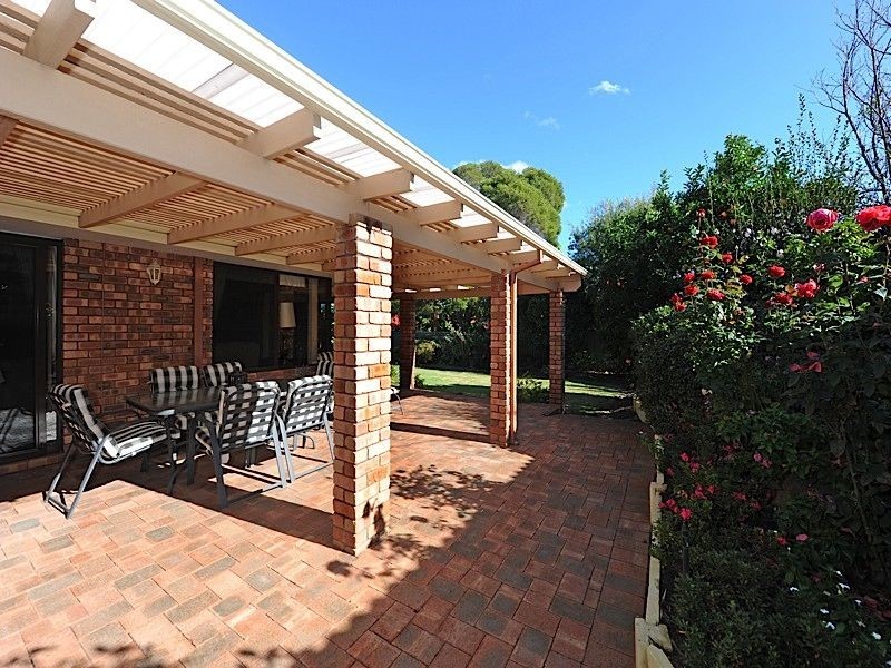 7 Clemros Way, Leeming WA 6149
