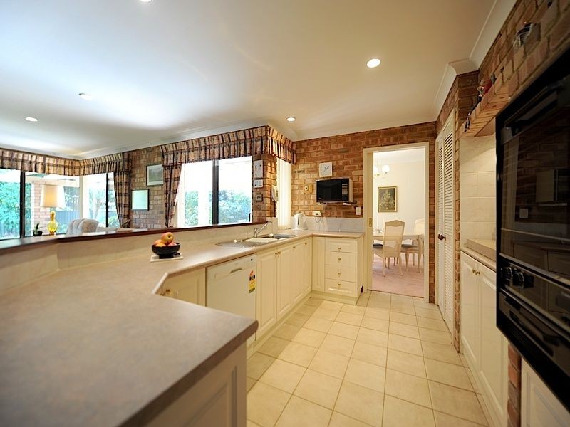7 Clemros Way, Leeming WA 6149