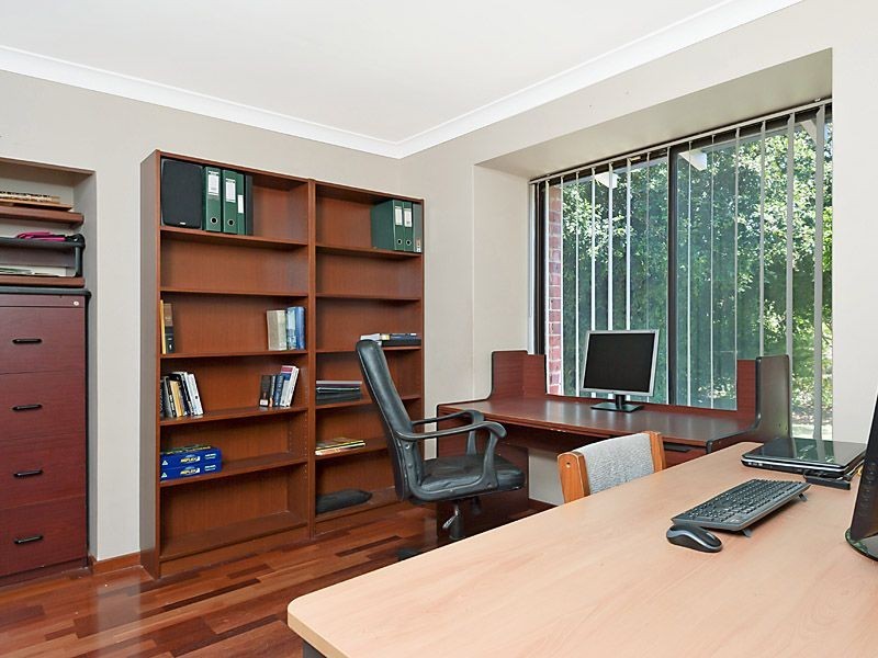 5 Anscombe Loop, Leeming WA 6149