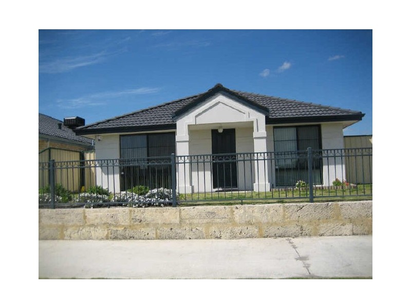 213 Wentworth Parade, Success WA 6164