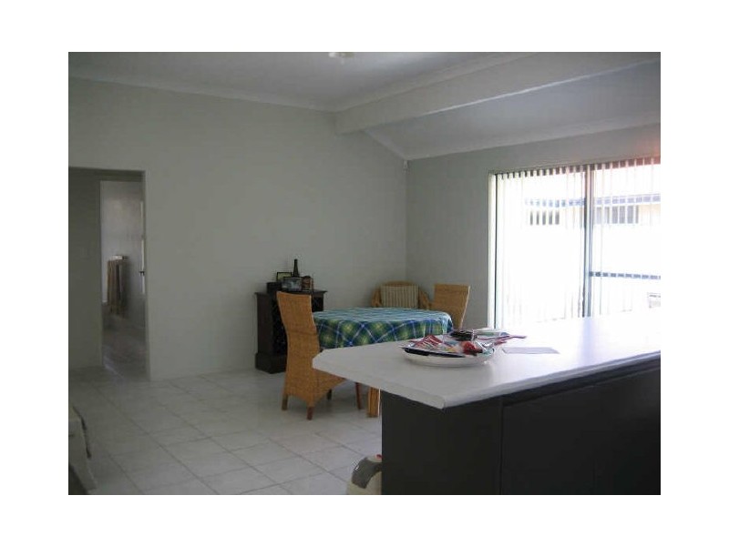 213 Wentworth Parade, Success WA 6164