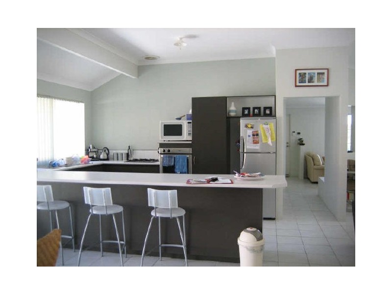 213 Wentworth Parade, Success WA 6164