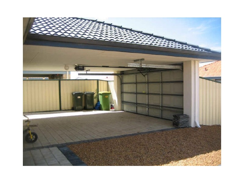 213 Wentworth Parade, Success WA 6164