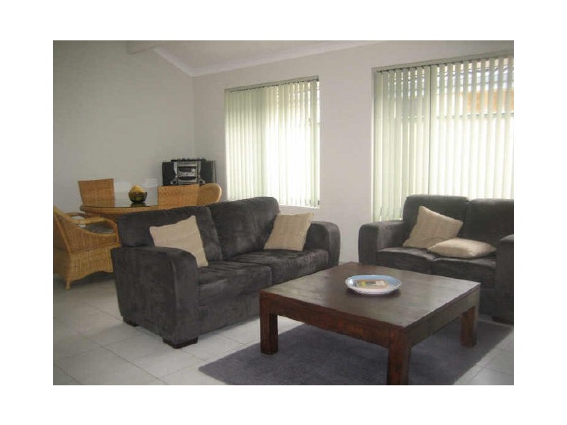 213 Wentworth Parade, Success WA 6164