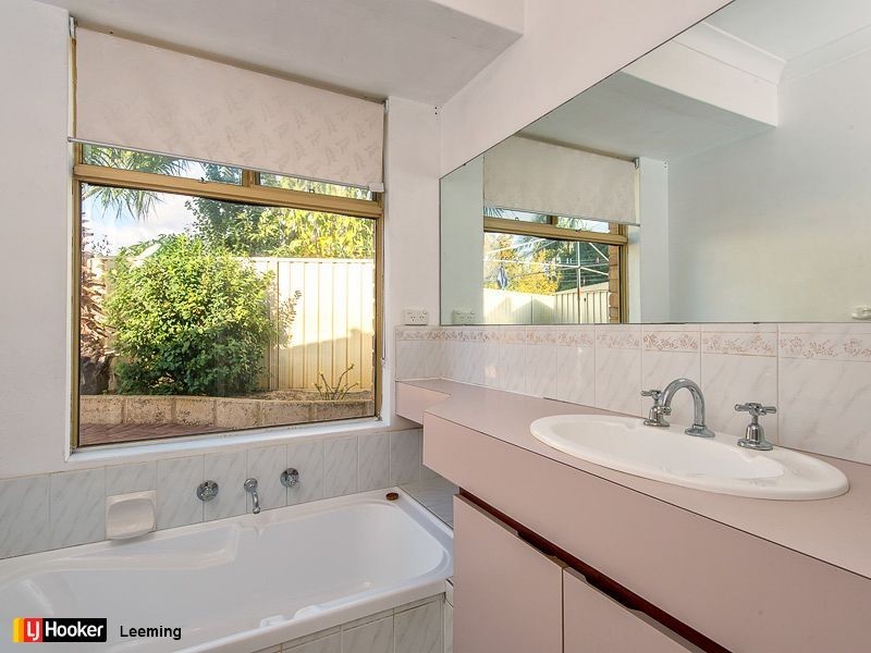 7 Welsh Court, Leeming WA 6149