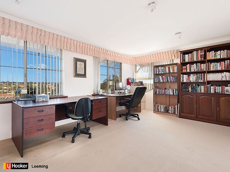 7 Welsh Court, Leeming WA 6149